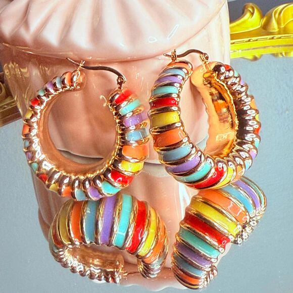 Rainbow Enamel Chunky Hoop Earrings Gold Tone Statement NWT - Picture 5 of 7